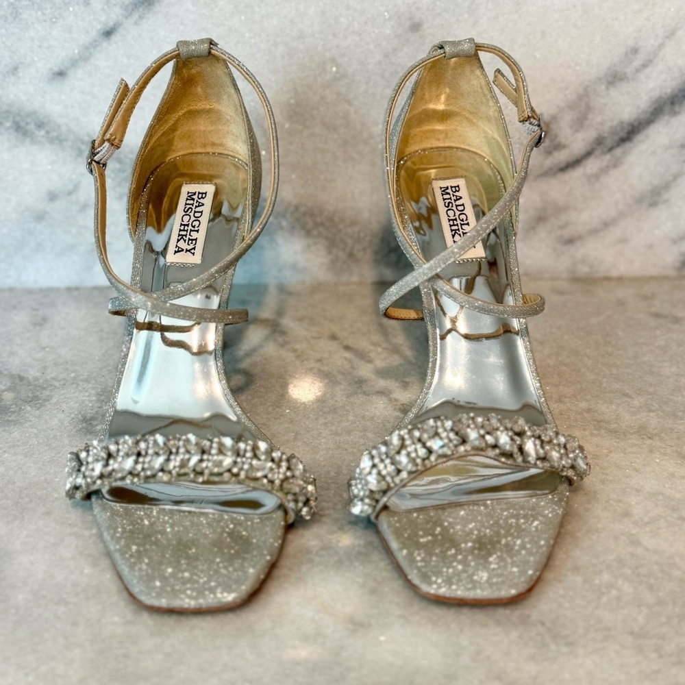Badgley Mischka Nala Silver Curvy Strappy Stiletto Heels- Size 8.5 - Picture 4 of 9